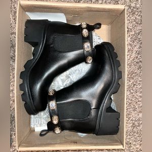 Brand new Steve Madden Black Amulet boots